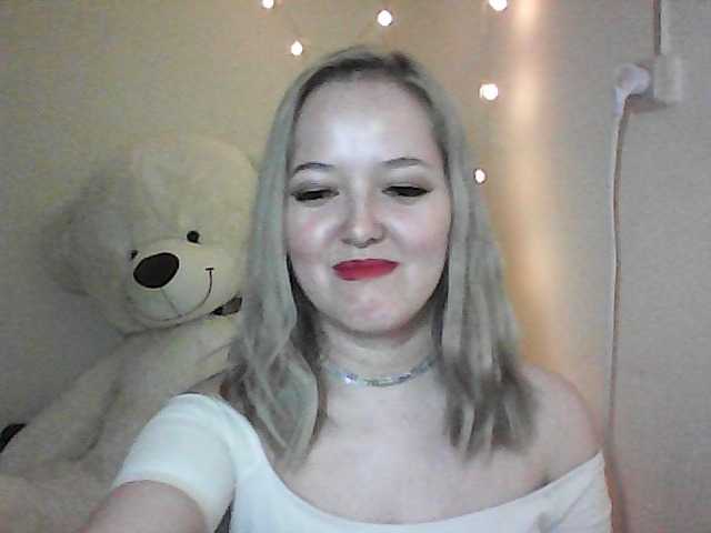 -Sweet-smile-'s BongaCams show and profile