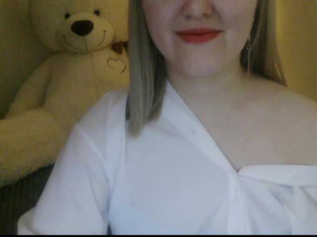 -Sweet-smile-'s BongaCams show and profile