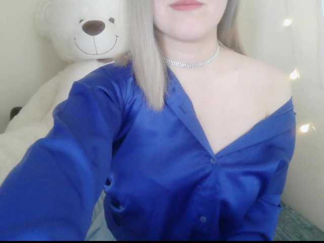 -Sweet-smile-'s BongaCams show and profile