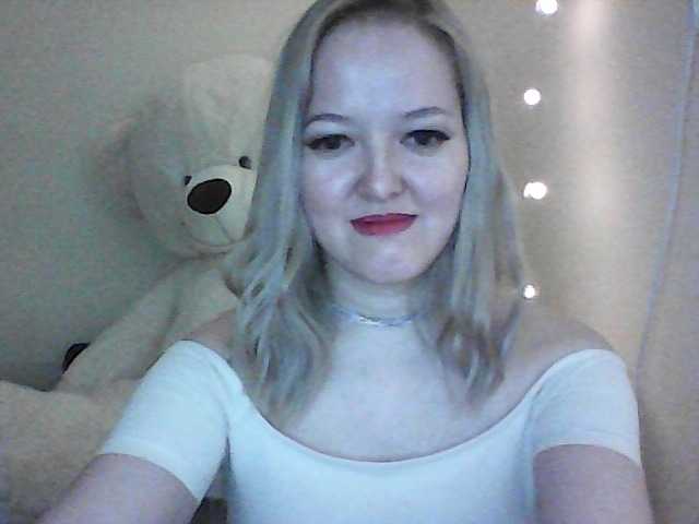 -Sweet-smile-'s BongaCams show and profile