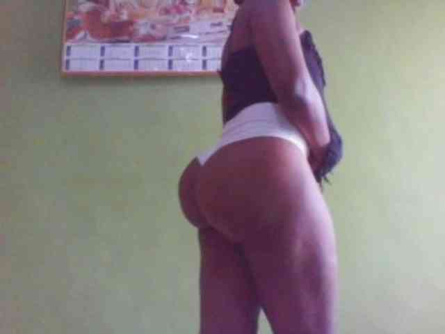 sexy-curvy webcam