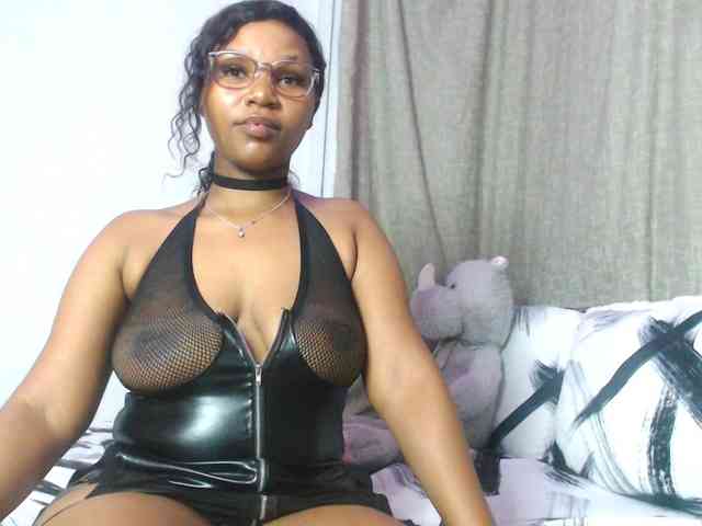 cam videochat DarrkDeeva68