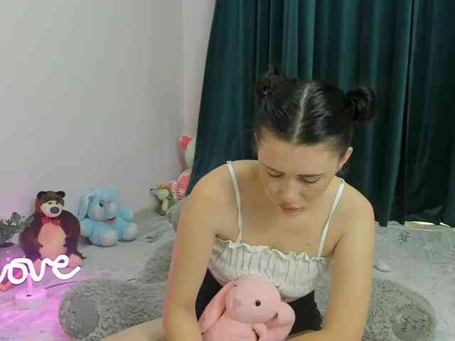 free webcam chat Lili-eva