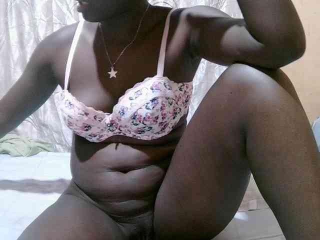 just-kendy Live Webcam on BongaCams