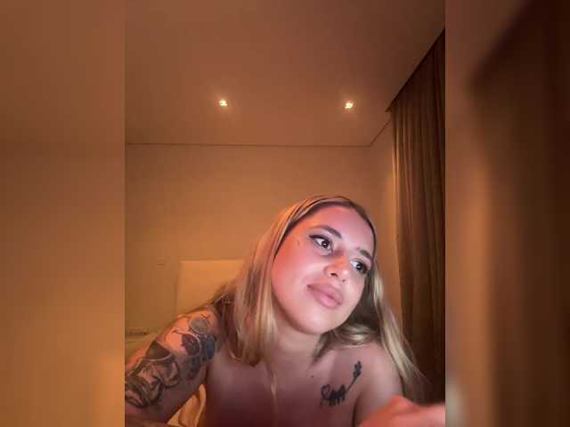 Rosalliaa from BongaCams