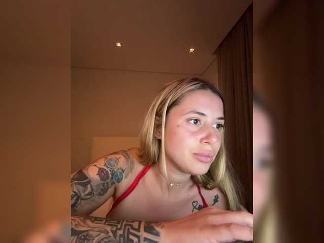 Sex chat gratuit in direct cu Rosalliaa pe BongaCams
