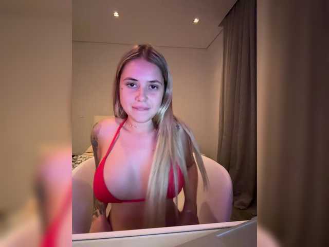 Sex chat gratuit in direct cu Rosalliaa pe BongaCams