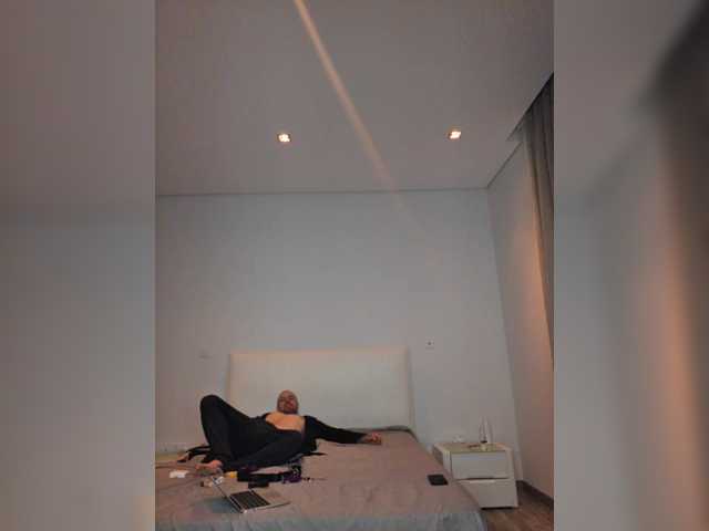 Sex chat gratuit in direct cu Rosalliaa pe BongaCams