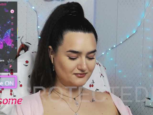 WickedButShy's BongaCams show and profile