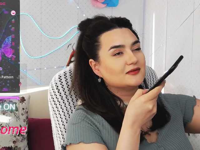 WickedButShy's BongaCams show and profile