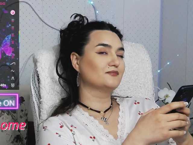 WickedButShy's BongaCams show and profile