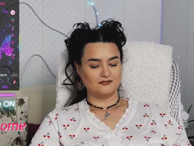 WickedButShy's BongaCams show and profile