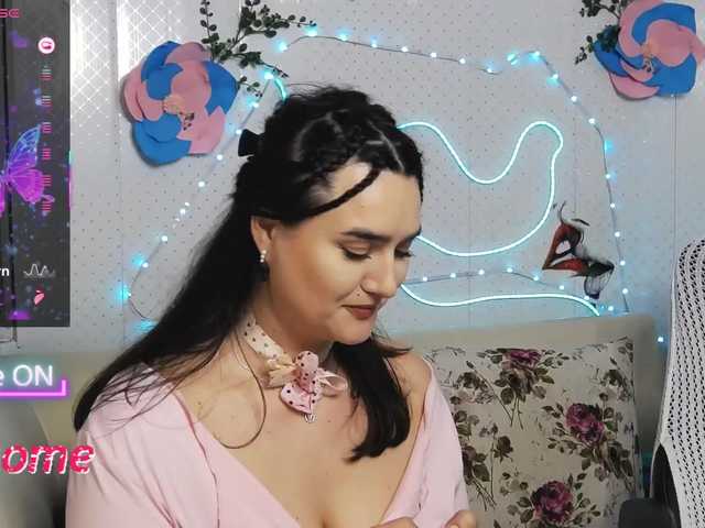 WickedButShy's BongaCams show and profile