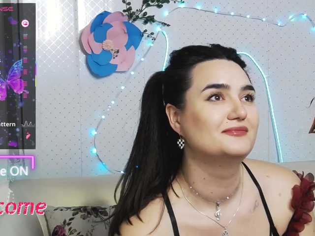 WickedButShy's BongaCams show and profile
