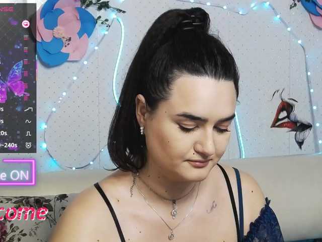 WickedButShy's BongaCams show and profile
