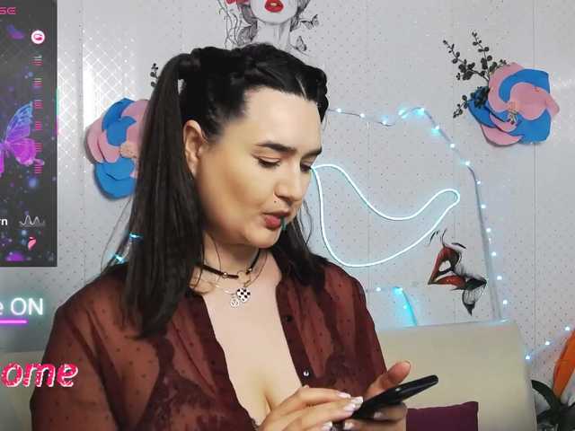 WickedButShy's BongaCams show and profile