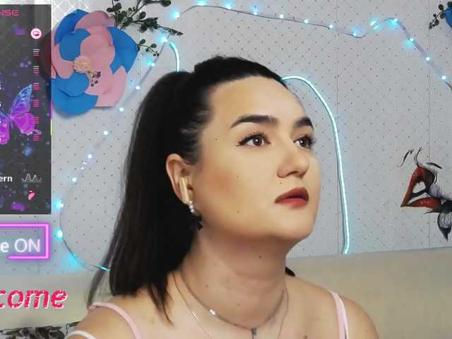 WickedButShy's BongaCams show and profile