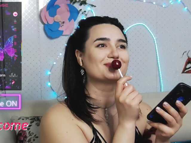 WickedButShy's BongaCams show and profile