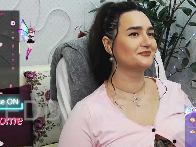 WickedButShy's BongaCams show and profile