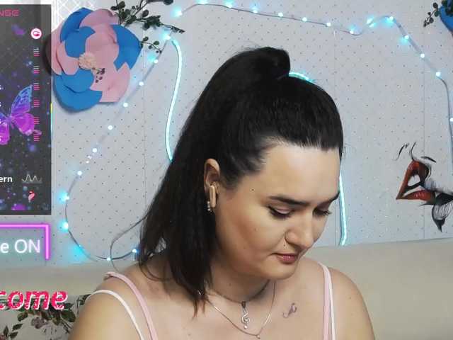 WickedButShy's BongaCams show and profile