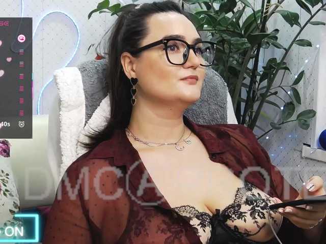 WickedButShy's BongaCams show and profile