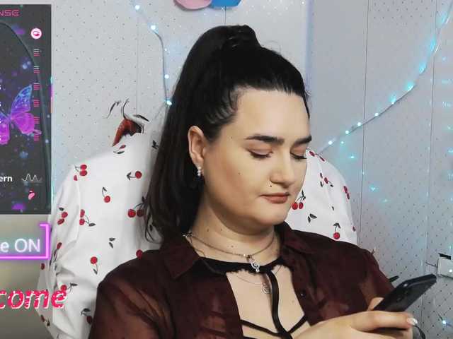 WickedButShy's BongaCams show and profile