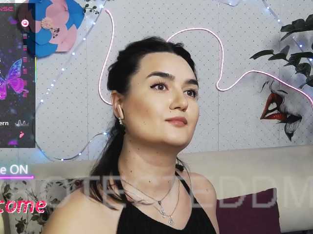 WickedButShy's BongaCams show and profile