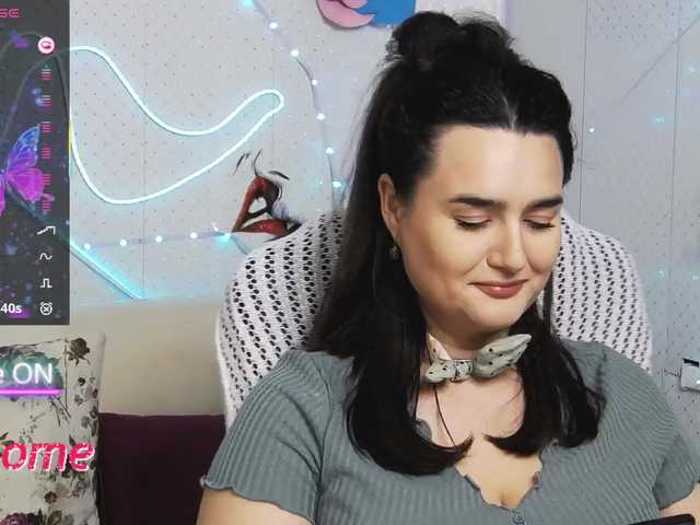 WickedButShy's BongaCams show and profile