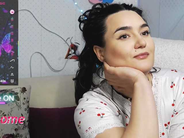 WickedButShy's BongaCams show and profile