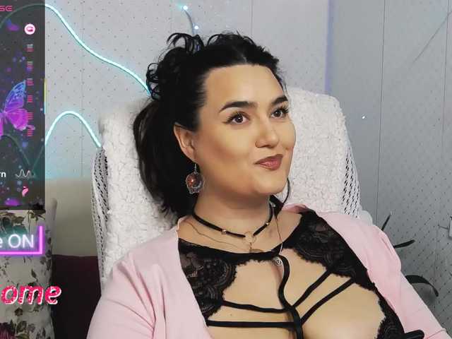 WickedButShy's BongaCams show and profile