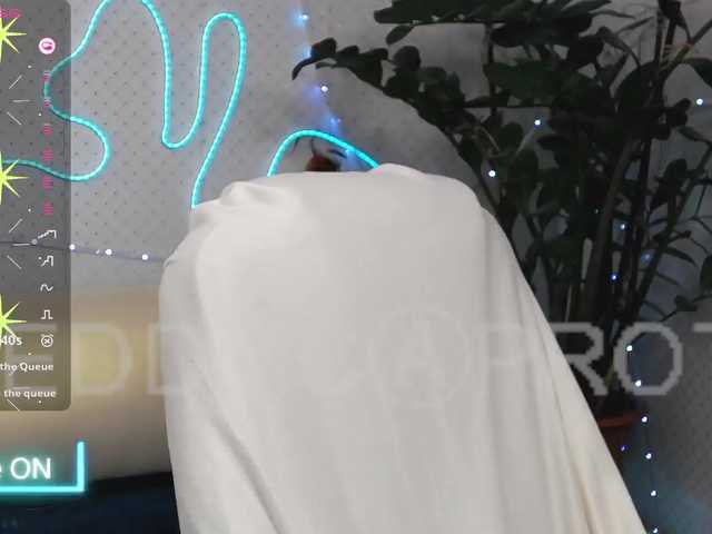 WickedButShy's BongaCams show and profile