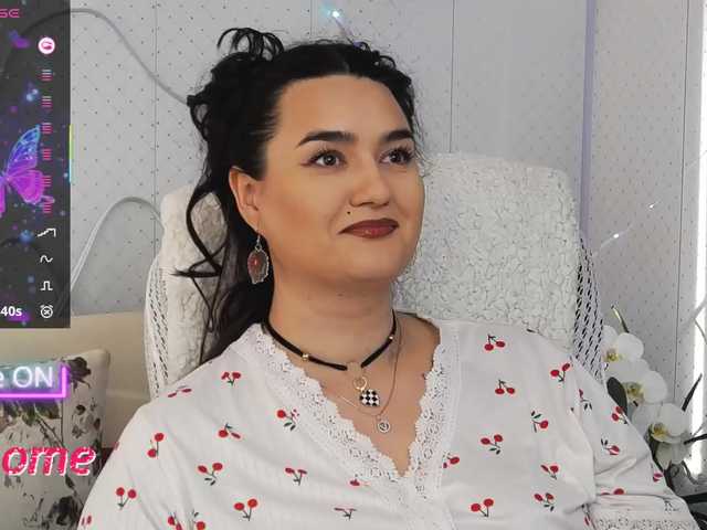 WickedButShy's BongaCams show and profile