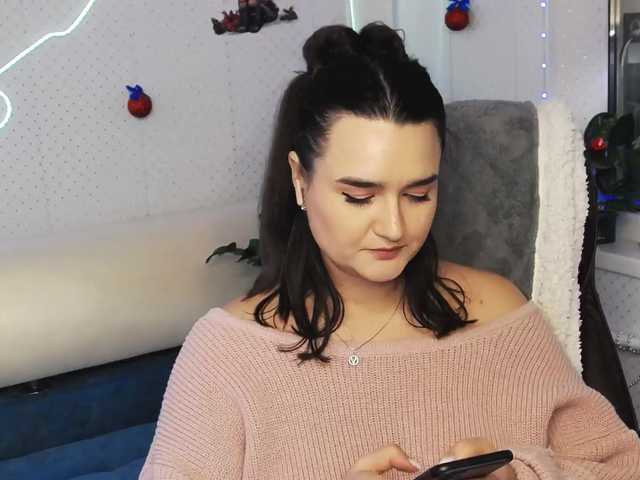 WickedButShy's BongaCams show and profile