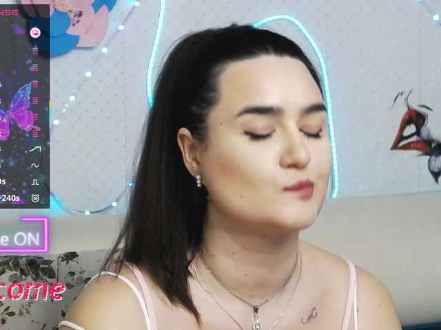 WickedButShy's BongaCams show and profile