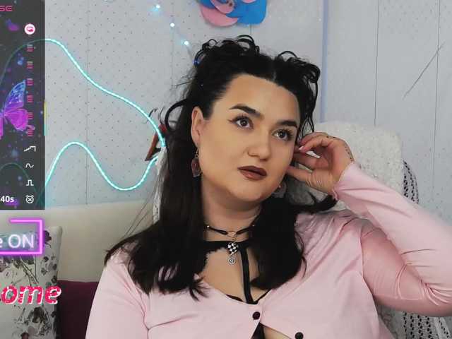 WickedButShy's BongaCams show and profile