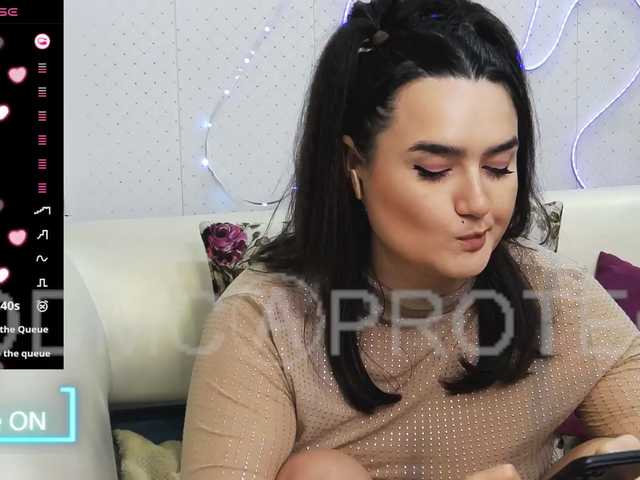 WickedButShy — Before going private, pm me You choose where your hands will be or where your imagination will take you.Favorite vibrations: 30, 53, 89 