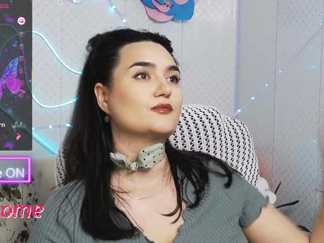 WickedButShy's BongaCams show and profile