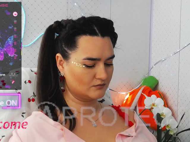 WickedButShy's BongaCams show and profile