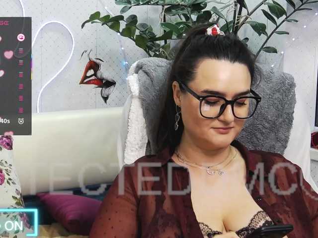 WickedButShy's BongaCams show and profile