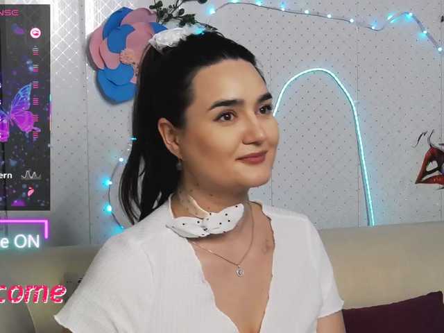 WickedButShy's BongaCams show and profile