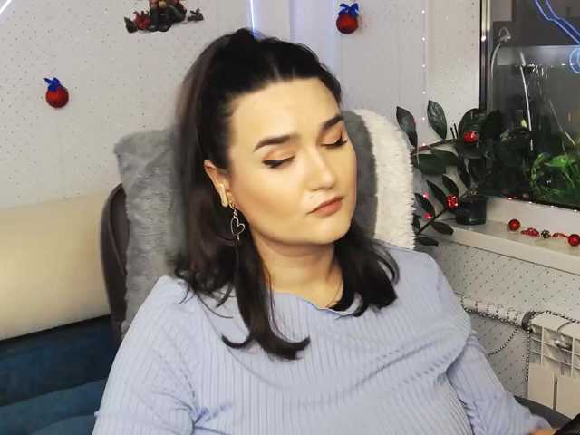 WickedButShy's BongaCams show and profile