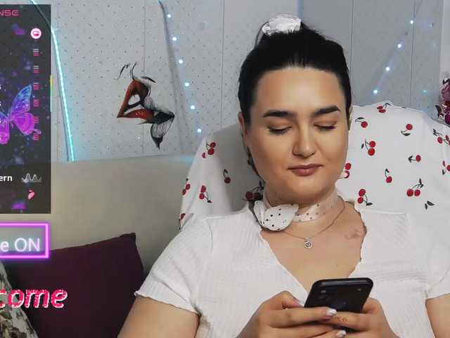 WickedButShy's BongaCams show and profile