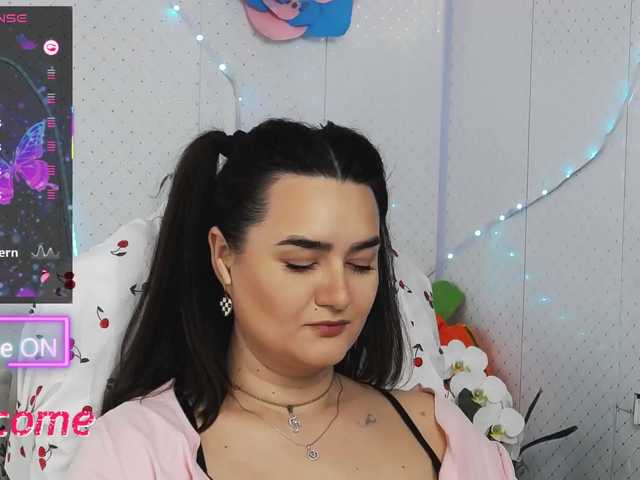 WickedButShy's BongaCams show and profile