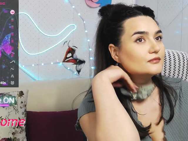 WickedButShy's BongaCams show and profile