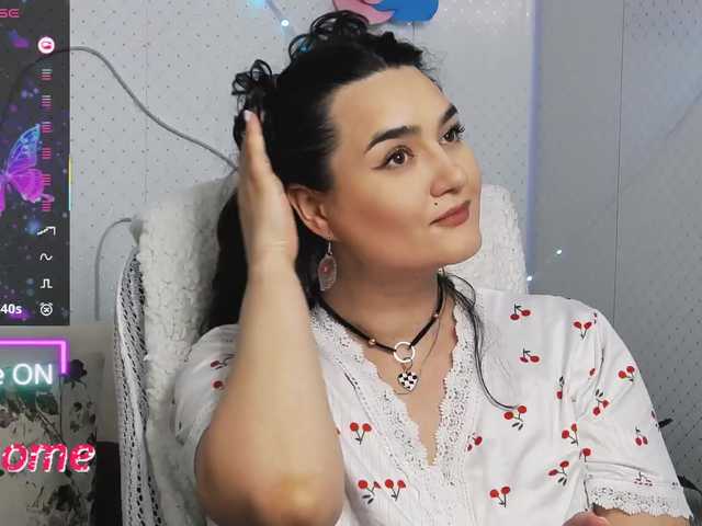 WickedButShy's BongaCams show and profile