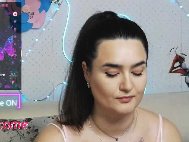 WickedButShy's BongaCams show and profile