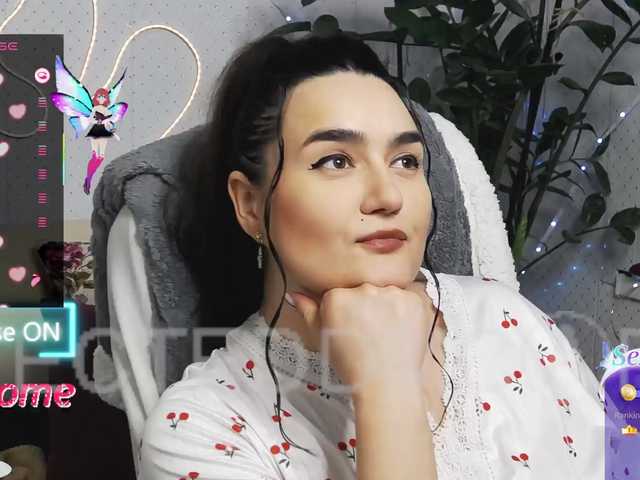 WickedButShy's BongaCams show and profile