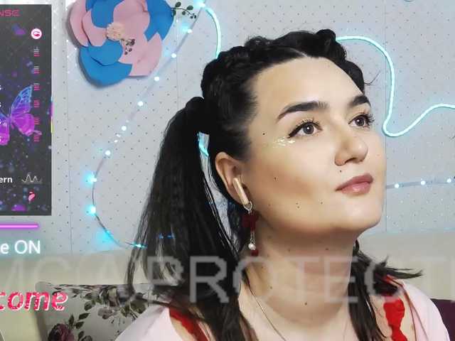 WickedButShy's BongaCams show and profile