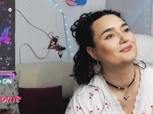 WickedButShy's BongaCams show and profile