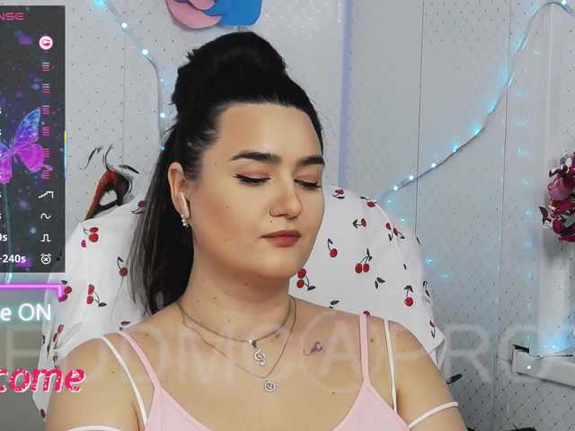 WickedButShy's BongaCams show and profile